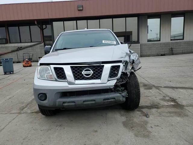 2012 Nissan Navara (Frontier) VIN 1N6AD0EV0CC464824 Copart auction photo, front end / side damage thumbnail 11