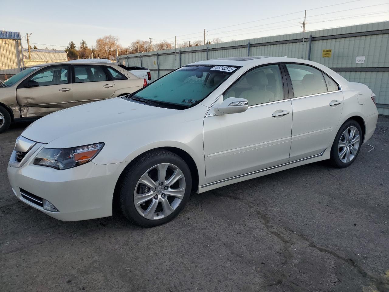 2010 Acura RL VIN JH4KB2F67AC002000 - Copart auction photo