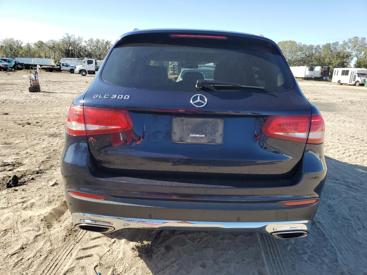 2016 Mercedes-Benz GLC VIN WDC0G4JBXGF054281 Copart auction photo, side / minor dent/scratches damage thumbnail 6