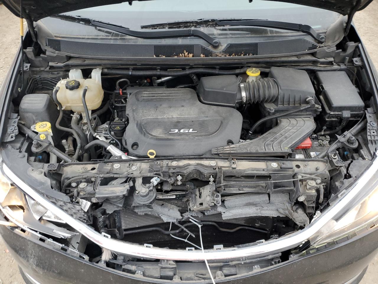2017 Chrysler Pacifica VIN 2C4RC1EG1HR757064 Copart auction photo, front end / minor dent/scratches damage thumbnail 12