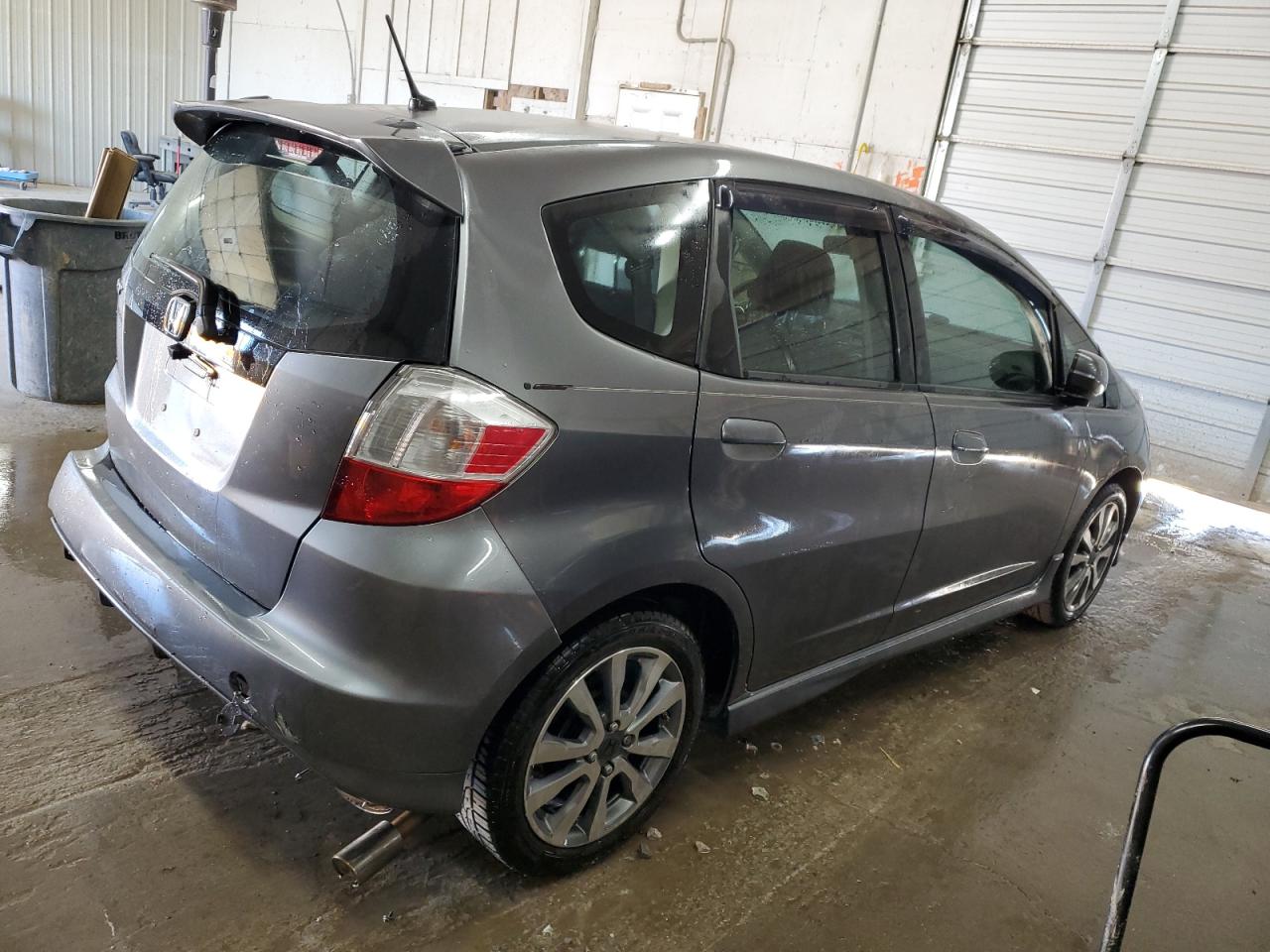 2013 Honda Fit VIN JHMGE8H58DC045270 Copart auction photo, rear end / undercarriage damage thumbnail 3