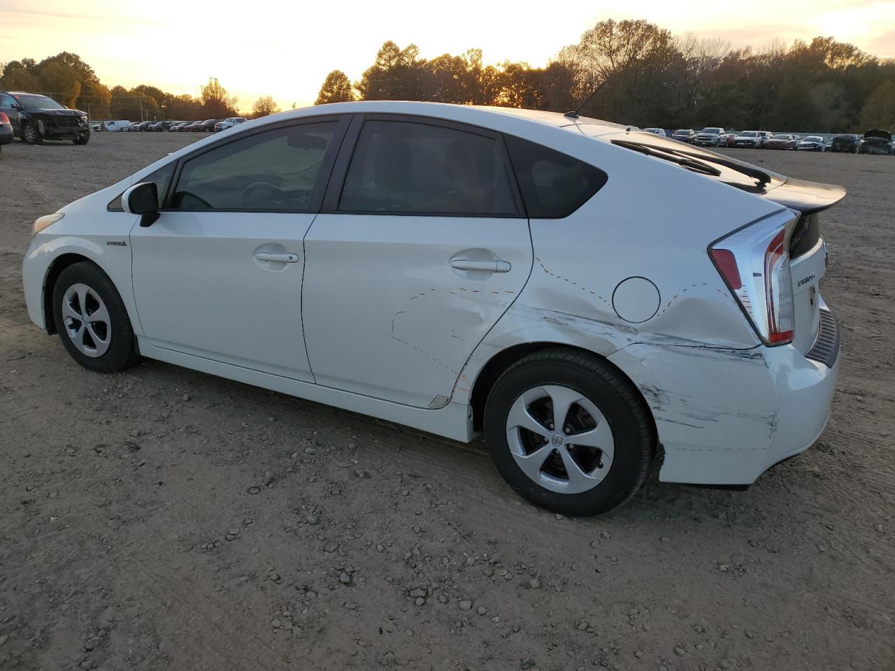 2013 Toyota Prius VIN JTDKN3DU2D5547837 Copart auction photo, rear end / minor dent/scratches damage thumbnail 2