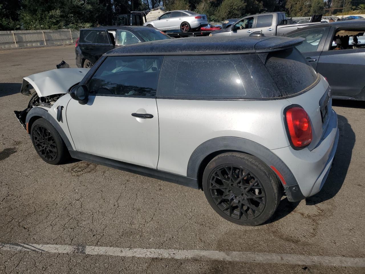 2017 MINI Cooper VIN WMWXP7C36H3B94634 Copart auction photo, front end / minor dent/scratches damage thumbnail 2