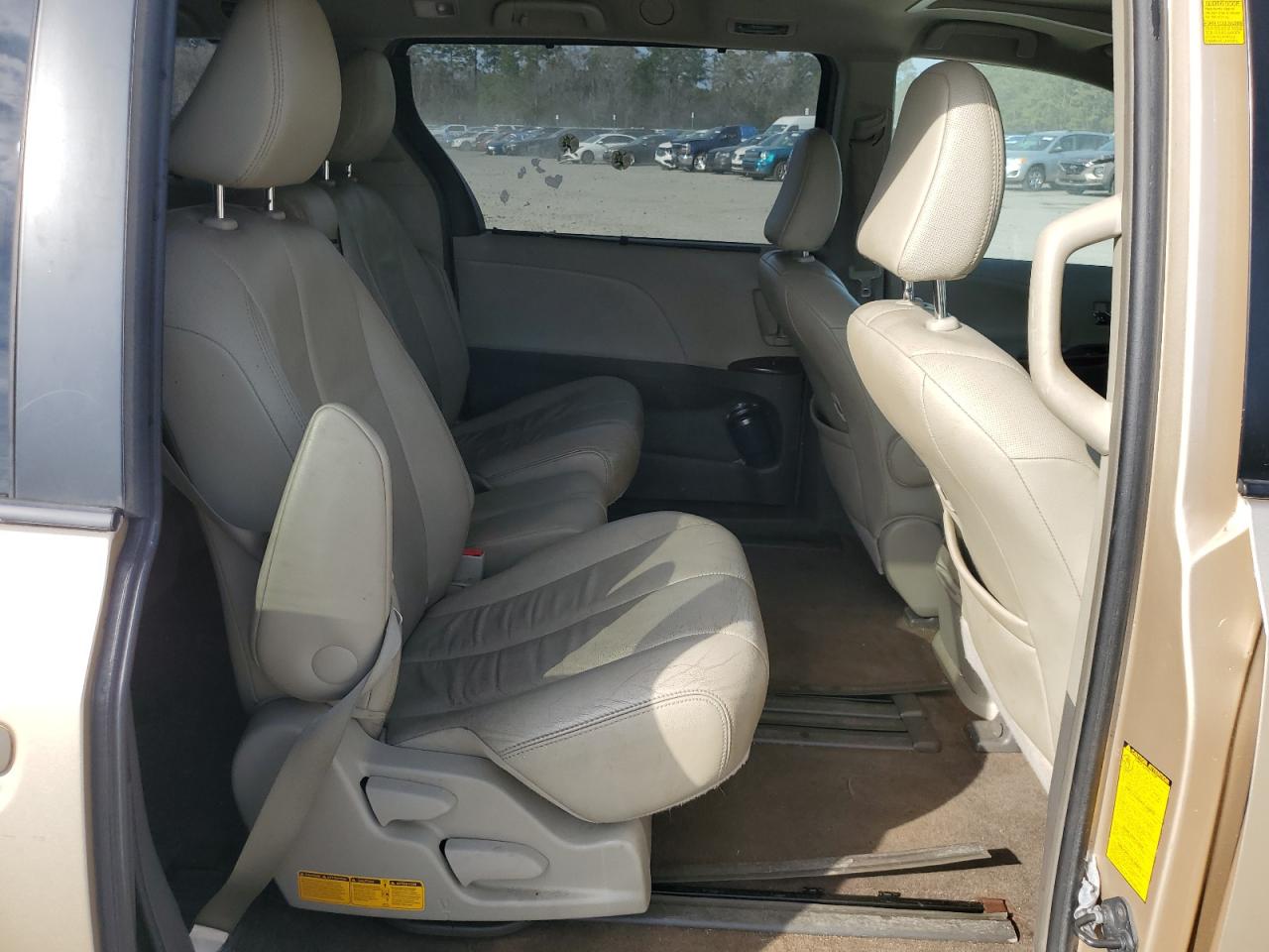 2014 Toyota Sienna VIN 5TDYK3DCXES435504 Copart auction photo, front end damage thumbnail 11