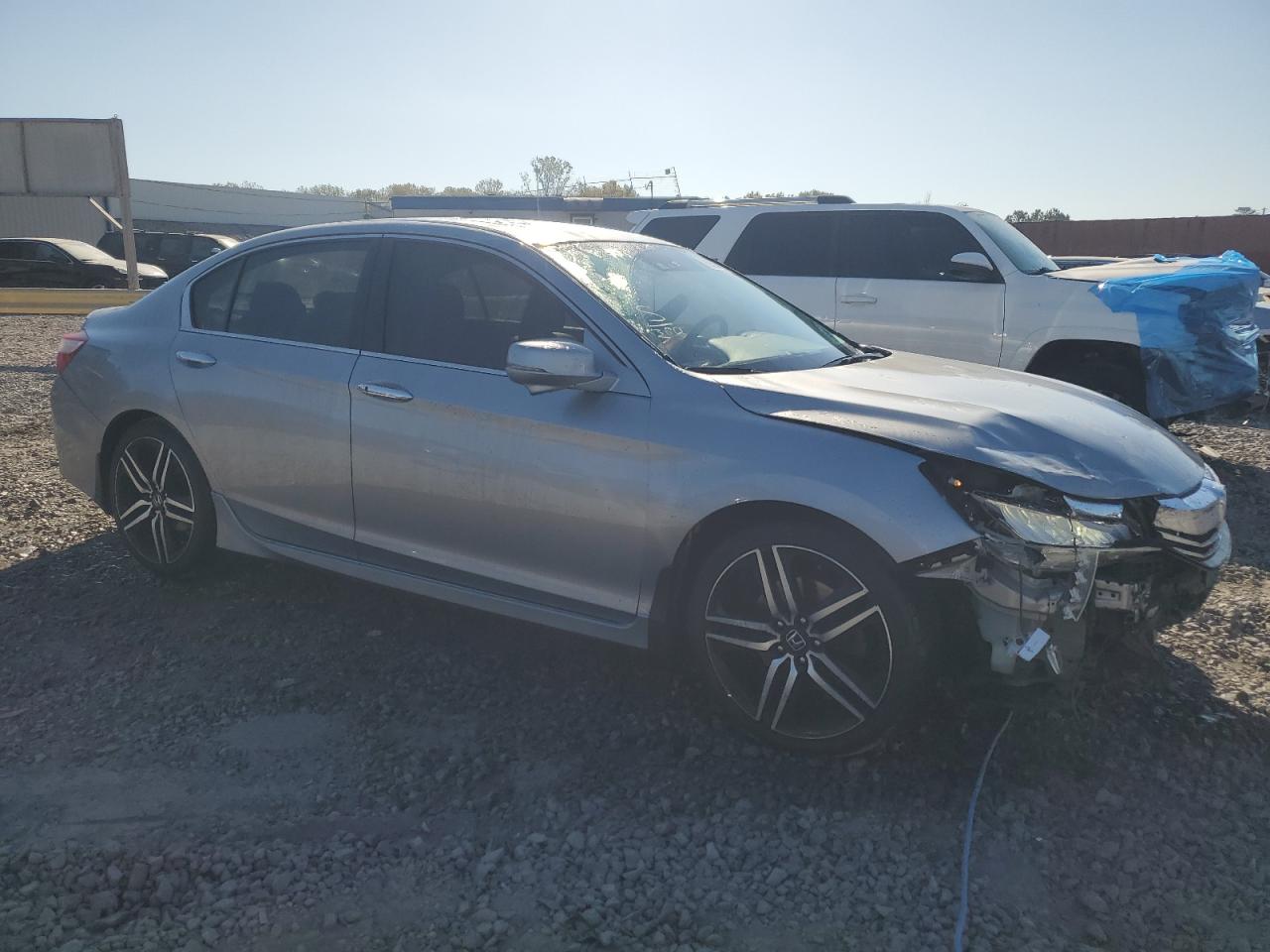 2017 Honda Accord VIN 1HGCR3F94HA026182 Copart auction photo, front end damage thumbnail 4