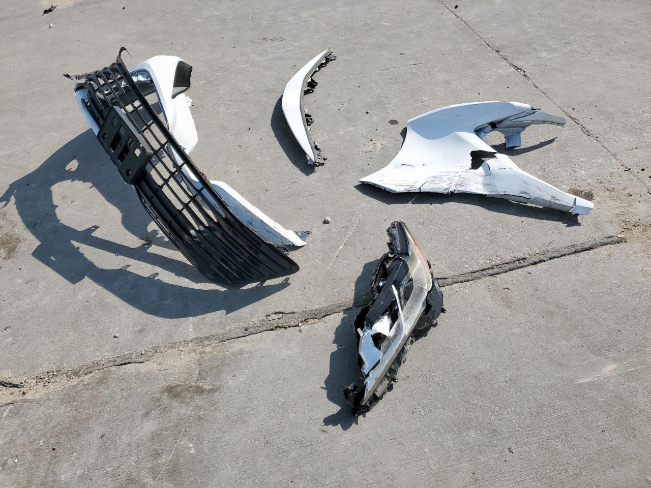 2019 Toyota Camry VIN 4T1B11HK5KU825122 Copart auction photo, front end / side damage thumbnail 12