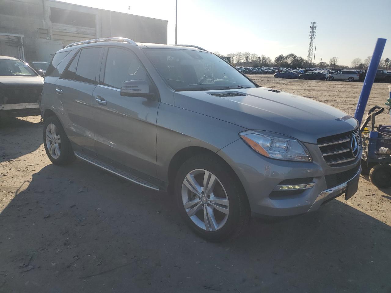 2014 Mercedes-Benz M-klasse VIN 4JGDA2EB7EA284969 Copart auction photo, rear end / minor dent/scratches damage thumbnail 4