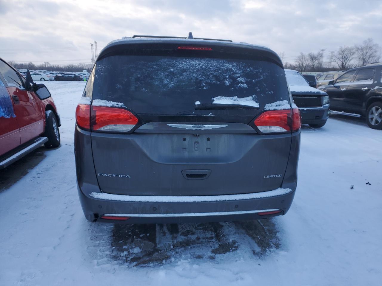 2017 Chrysler Pacifica VIN 2C4RC1GG5HR531025 Copart auction photo, all over damage thumbnail 6