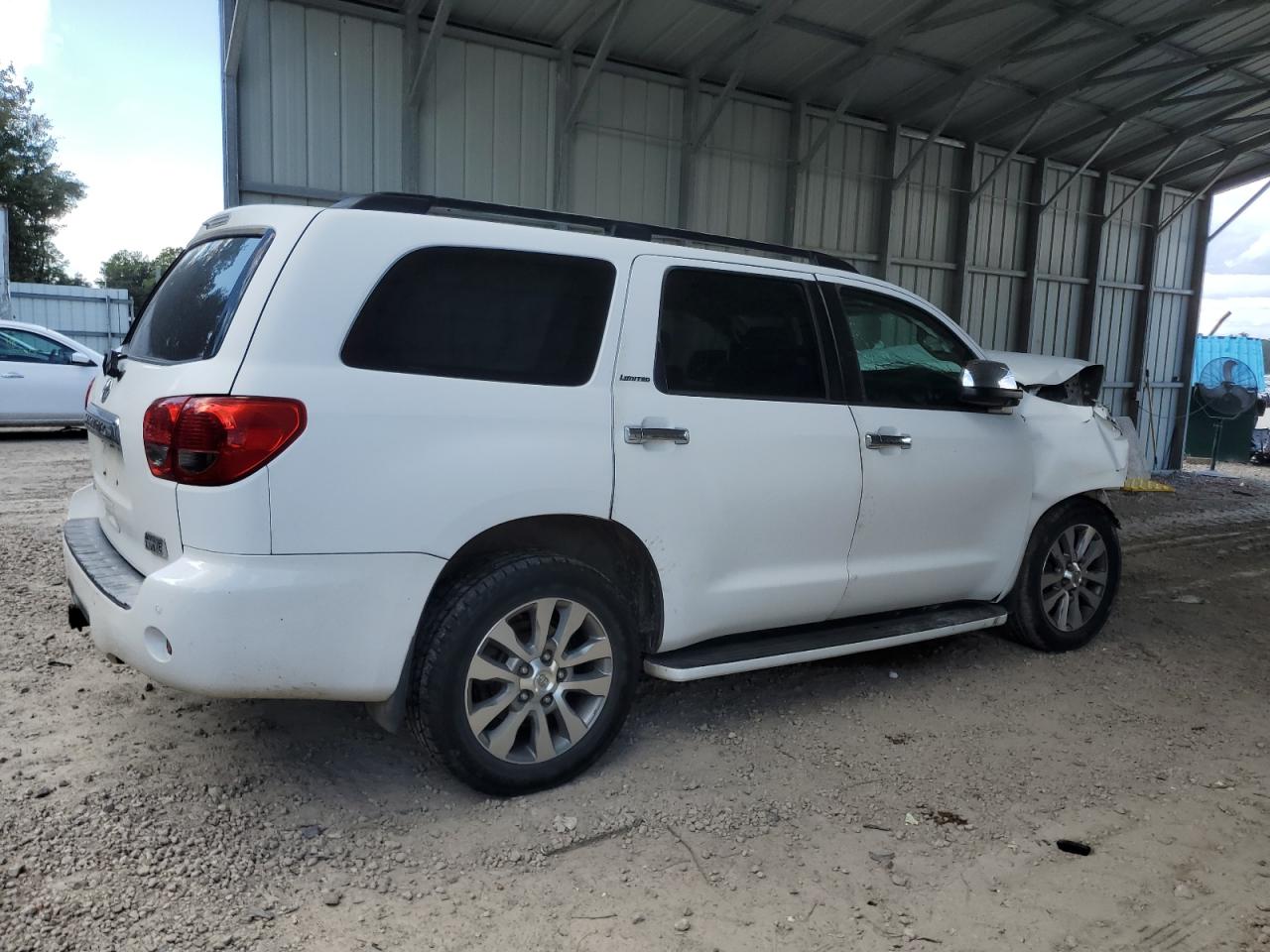 2008 Toyota Sequoia VIN 5TDZY68A18S002543 Copart auction photo, front end damage thumbnail 3