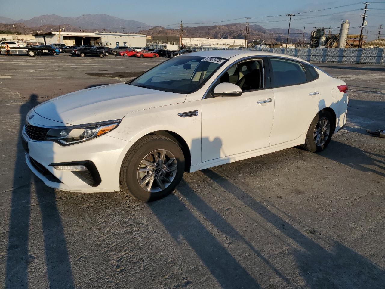 2020 KIA Optima VIN 5XXGT4L33LG428067