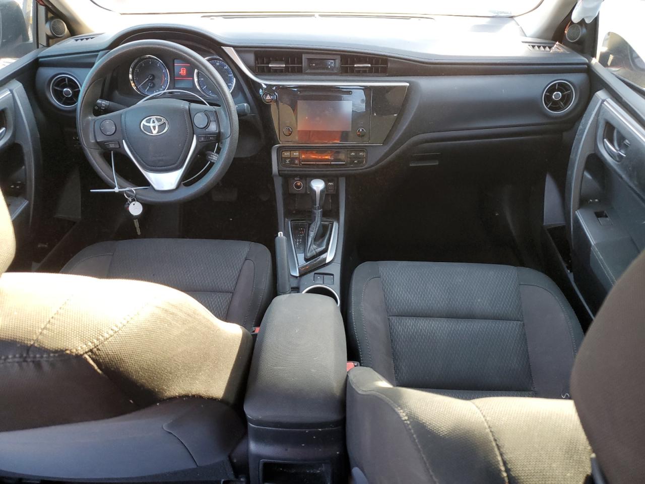 2019 Toyota Corolla VIN 2T1BURHE5KC138420 Copart auction photo, side / minor dent/scratches damage thumbnail 8