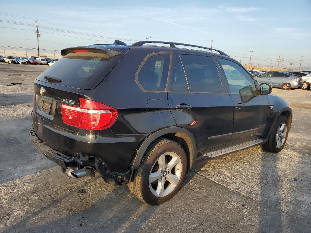2010 BMW X5 VIN 5UXFE4C56AL379658 Copart auction photo, rear end damage thumbnail 3