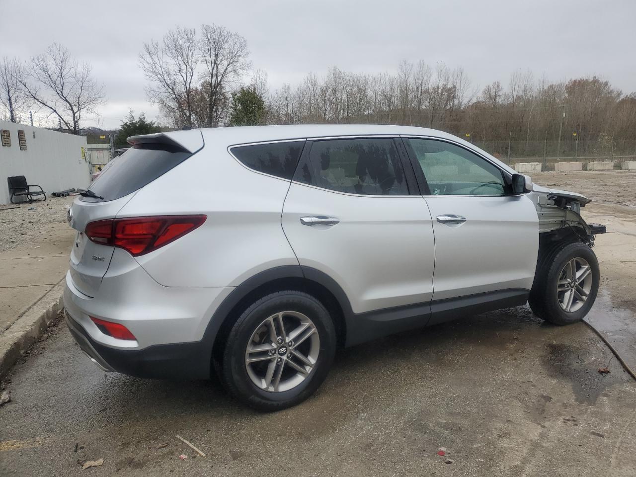 2018 Hyundai Santa Fe VIN 5XYZT3LB9JG530363 Copart auction photo, front end damage thumbnail 3