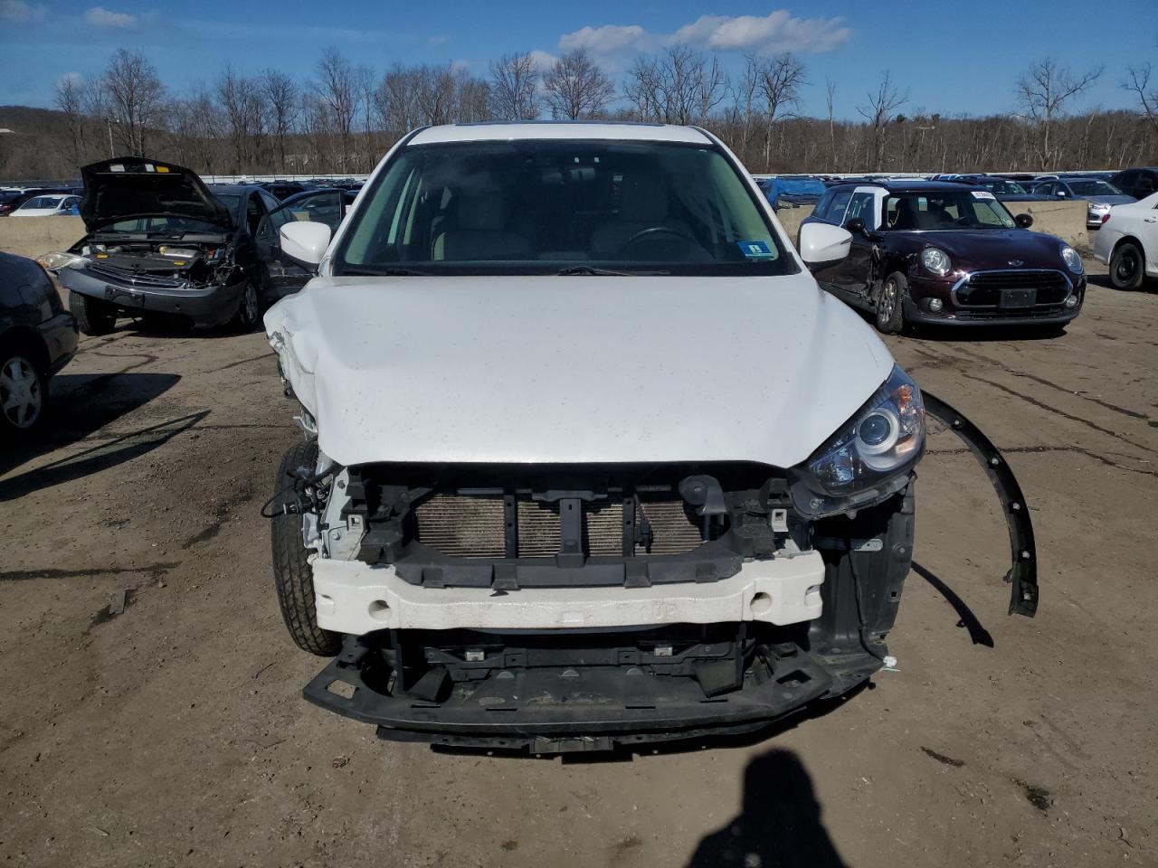 2015 Mazda CX-5 VIN JM3KE4DY3F0542307 Copart auction photo, front end / minor dent/scratches damage thumbnail 5
