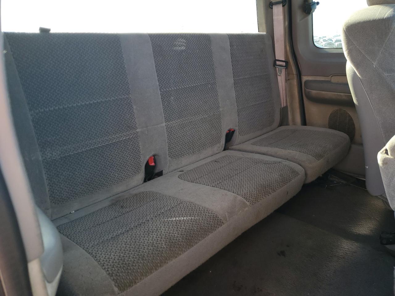 2002 Ford F-150 VIN 1FTRX17WX2NA81744 Copart auction photo, normal wear / minor dent/scratches damage thumbnail 10