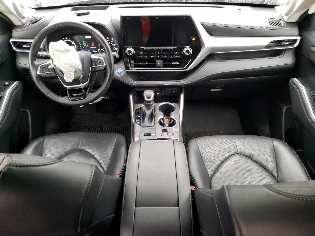 2021 Toyota Highlander VIN 5TDEBRCH4MS065460 Copart auction photo, front end damage thumbnail 8