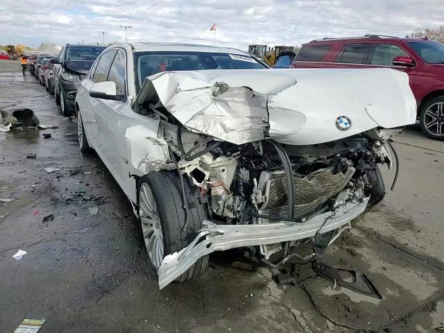 2013 BMW 7er VIN WBAYE8C58DD133952 Copart auction photo, front end damage thumbnail 14