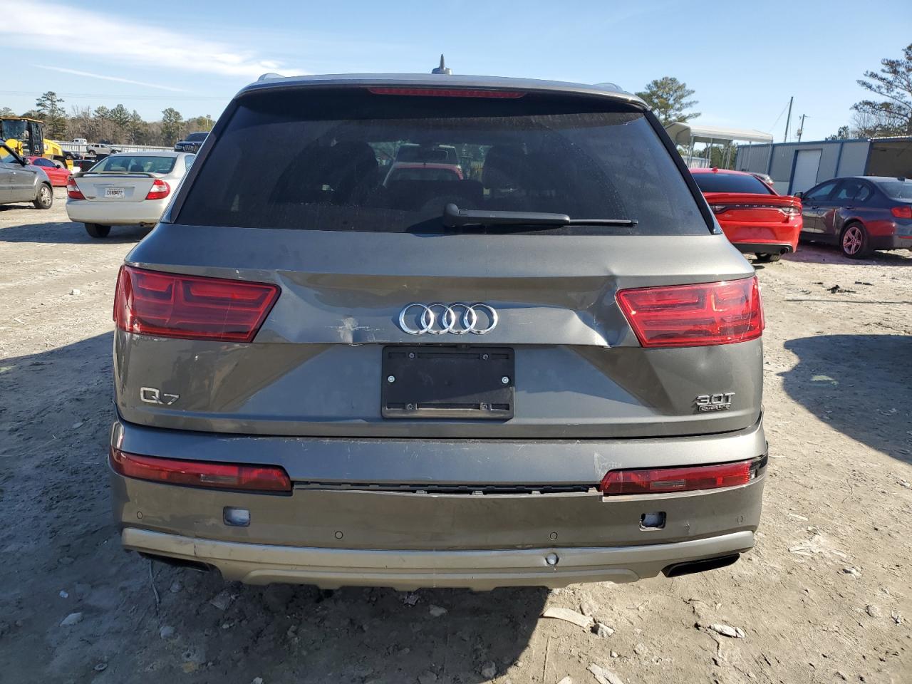 2017 Audi Q7 VIN WA1AAAF75HD004135 Copart auction photo, minor dent/scratches damage thumbnail 6