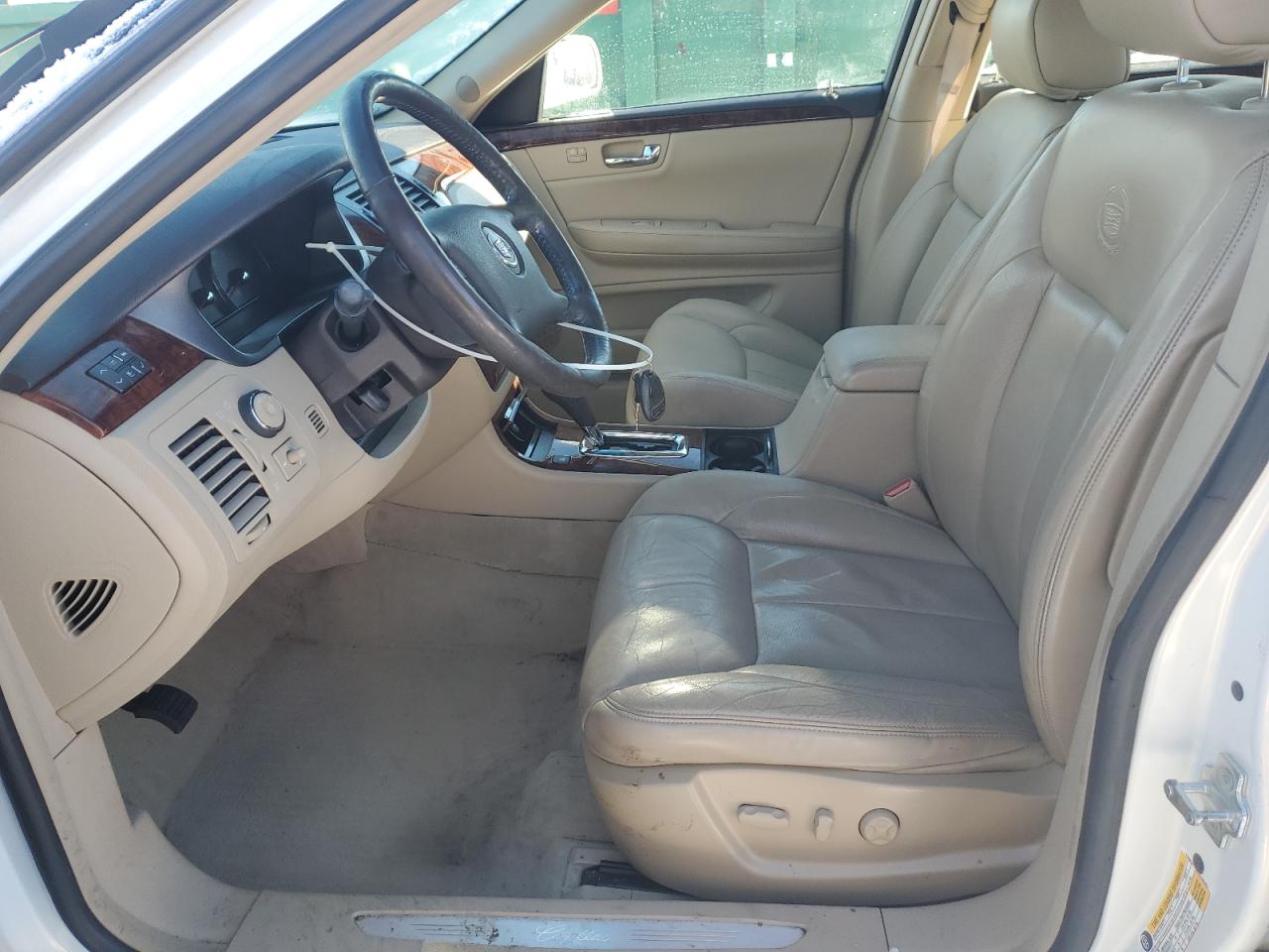 2007 Cadillac DTS VIN 1G6KD57Y87U135397 Copart auction photo, front end damage thumbnail 7