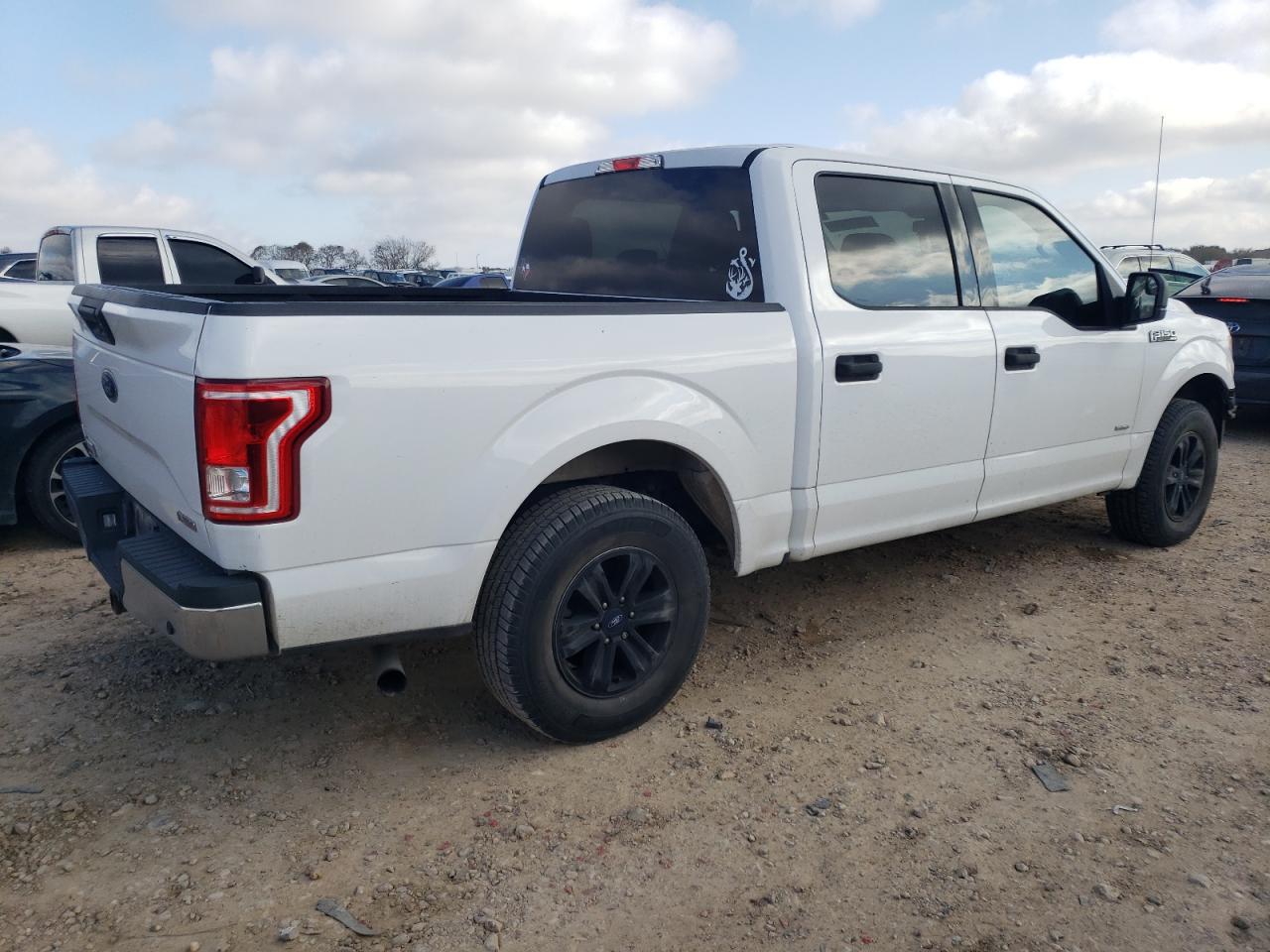 2017 Ford F-150 VIN 1FTEW1CP7HKD07619 Copart auction photo, front end / minor dent/scratches damage thumbnail 3