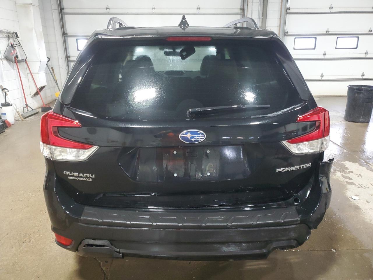 2019 Subaru Forester VIN JF2SKAGCXKH551938 Copart auction photo, side / front end damage thumbnail 6