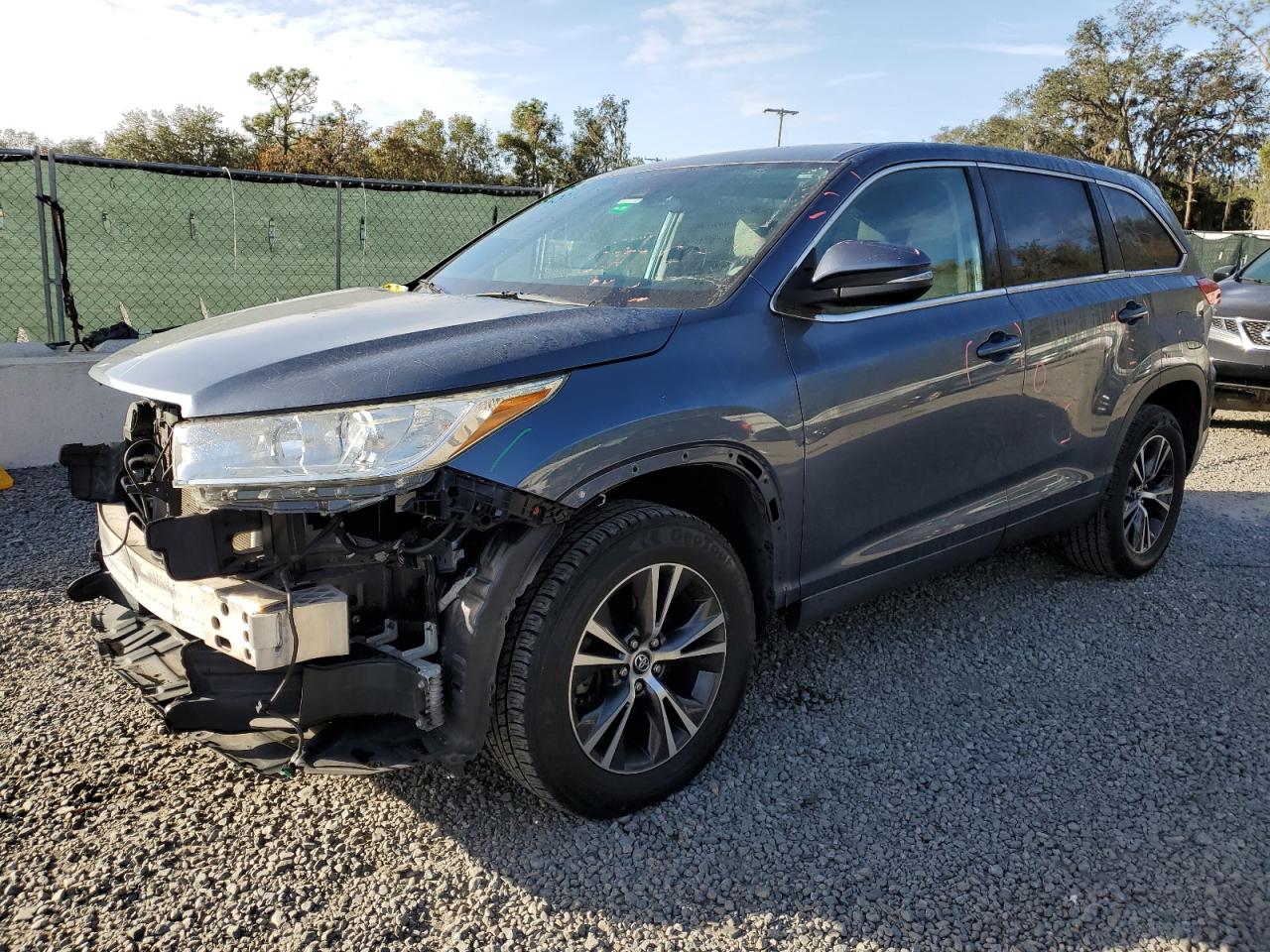 2019 Toyota Highlander VIN 5TDZZRFH8KS297453