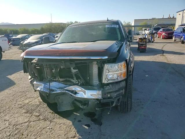 2009 Chevrolet Silverado VIN 1GCHK53689F130645 Copart auction photo, front end damage thumbnail 11