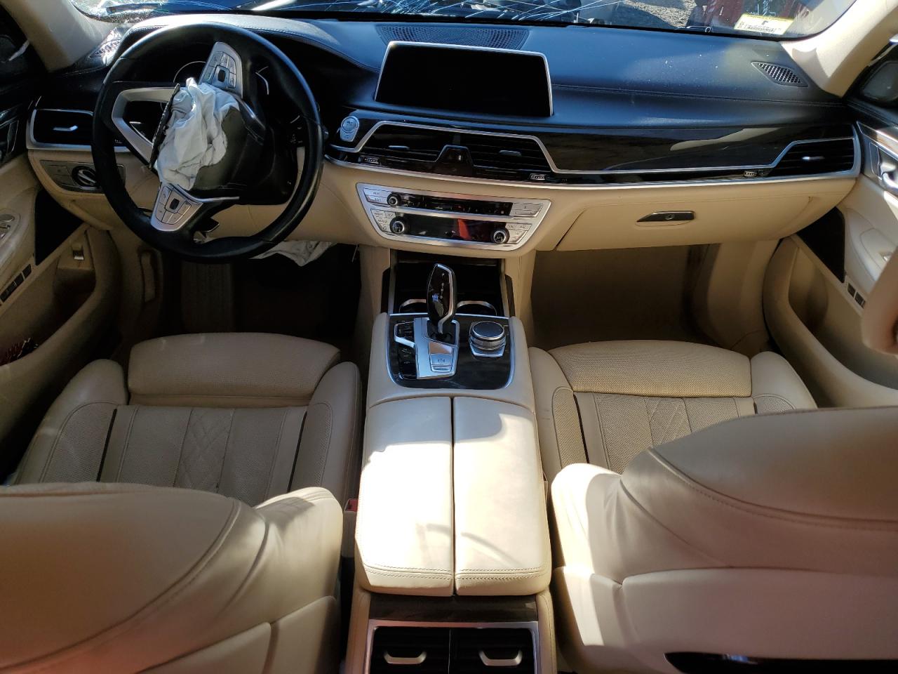 2016 BMW 7er VIN WBA7F2C53GG418678 Copart auction photo, front end / minor dent/scratches damage thumbnail 8