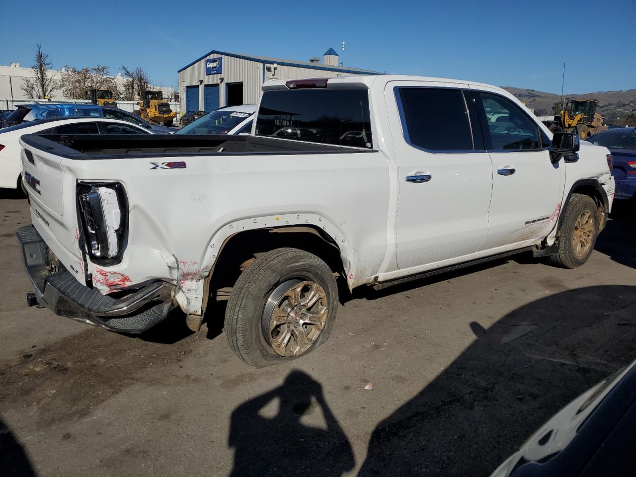 2022 GMC Sierra VIN 3GTU9DED0NG154771 Copart auction photo, all over damage thumbnail 3