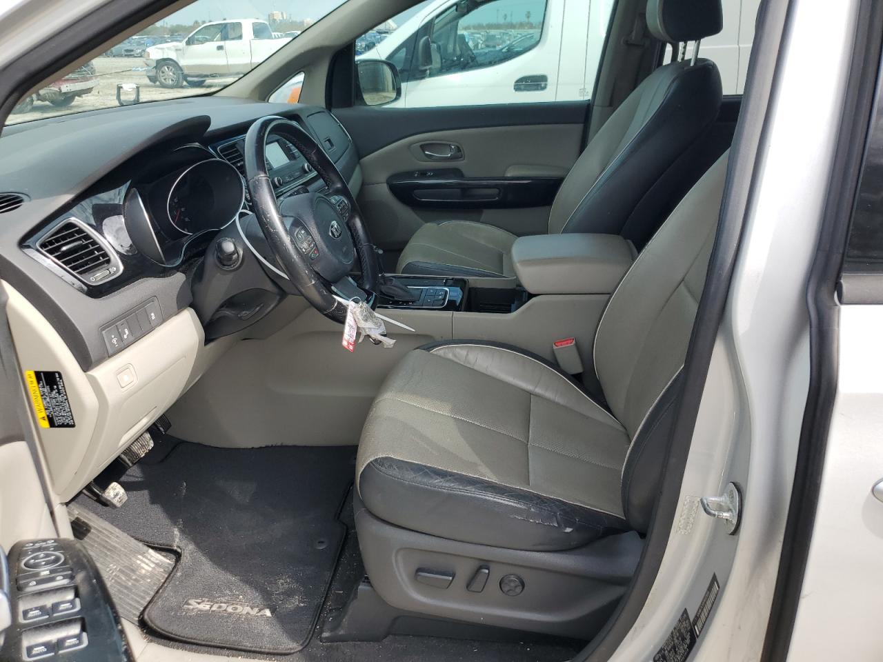 2015 KIA Sedona VIN KNDMC5C15F6021619 Copart auction photo, rear end / minor dent/scratches damage thumbnail 7