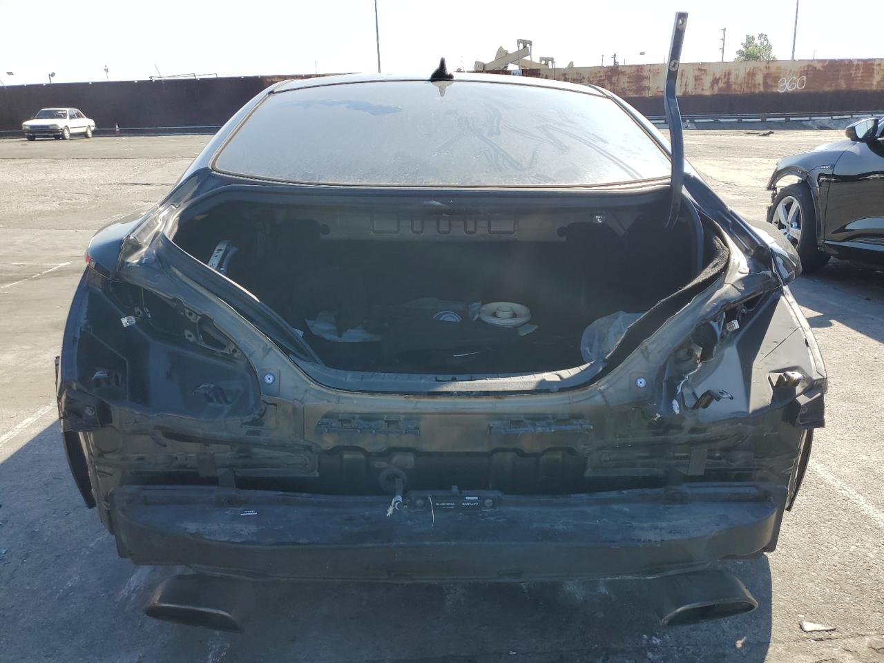 2014 Hyundai Genesis VIN KMHHT6KD9EU114281 Copart auction photo, vandalism / stripped damage thumbnail 6