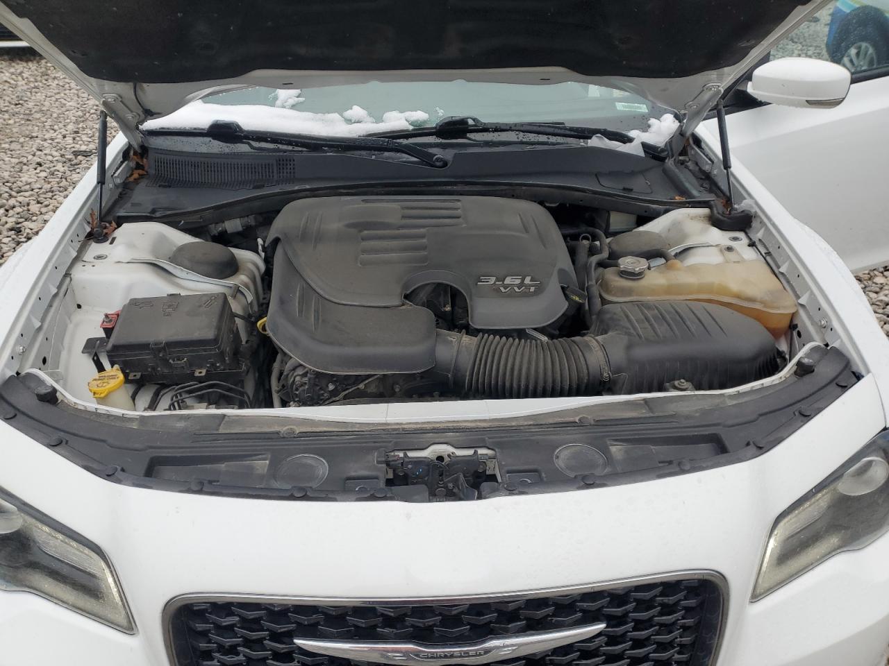 2016 Chrysler 300 VIN 2C3CCAGG1GH144972 Copart auction photo, front end damage thumbnail 11