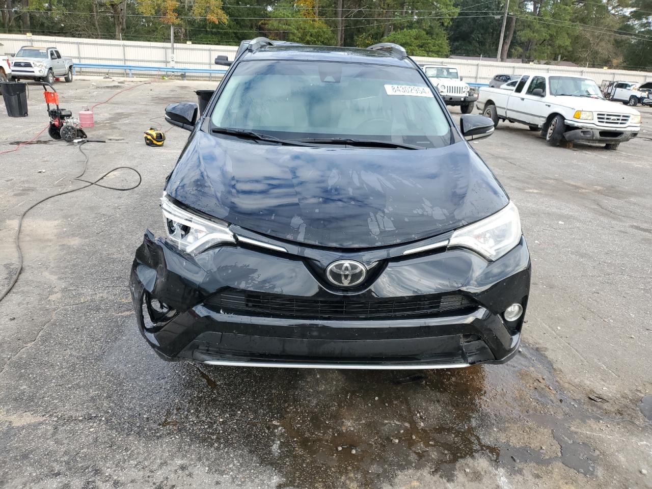 2018 Toyota RAV 4 VIN 2T3YFREV6JW471125 Copart auction photo, front end damage thumbnail 5