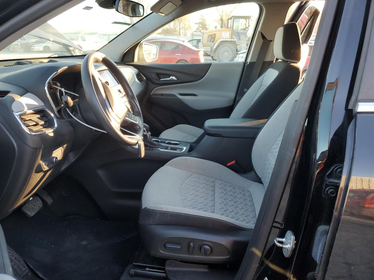 2022 Chevrolet Equinox VIN 3GNAXUEV5NL176992 Copart auction photo, front end / minor dent/scratches damage thumbnail 7