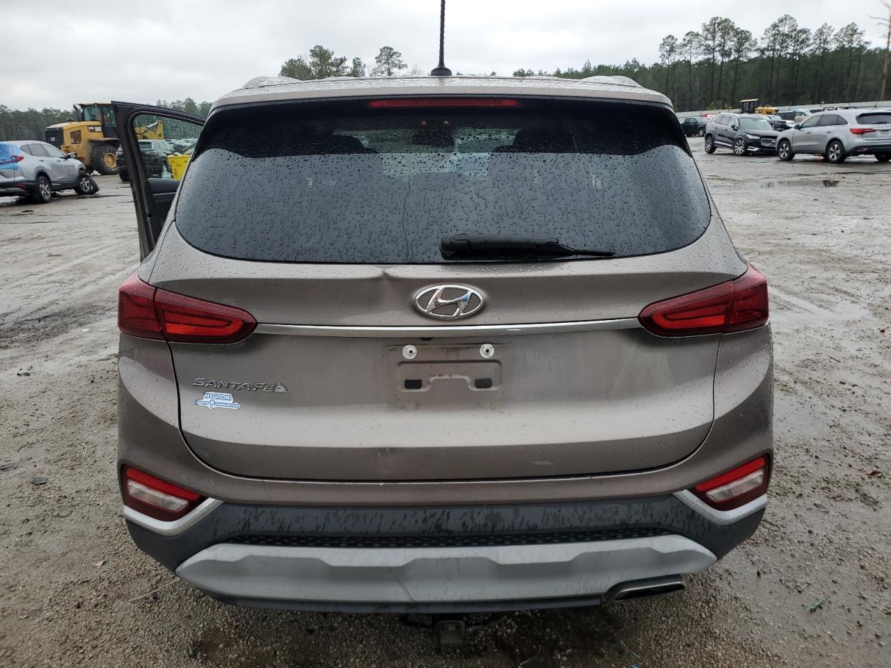 2019 Hyundai Santa Fe VIN 5NMS23AD8KH035586 Copart auction photo, side damage thumbnail 6