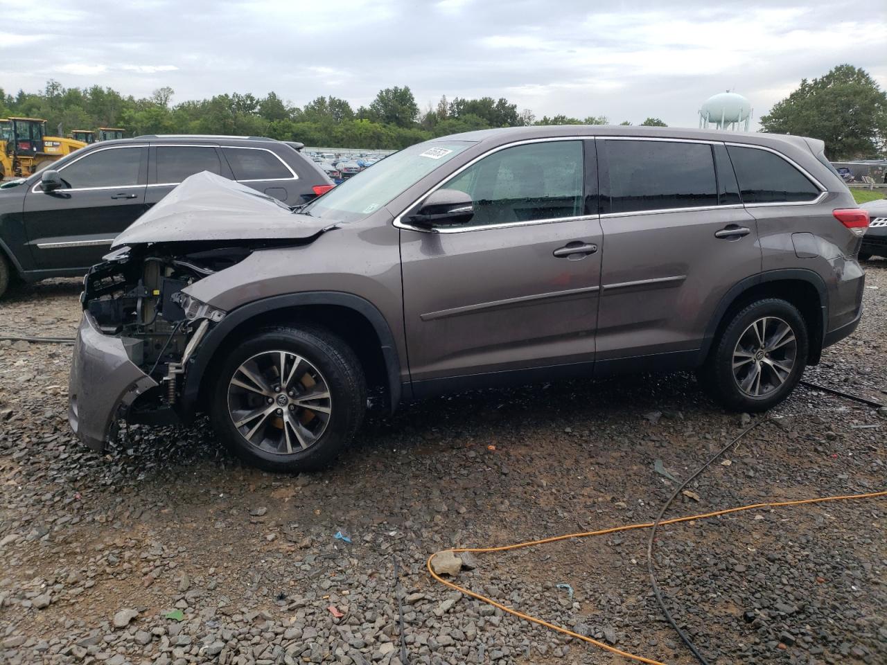 2019 Toyota Highlander VIN 5TDBZRFH8KS966225