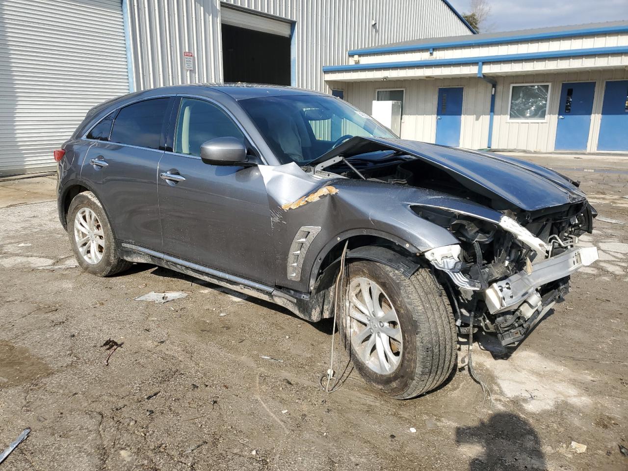 2017 Infiniti QX70 VIN JN8CS1MW5HM414377 Copart auction photo, front end / side damage thumbnail 4