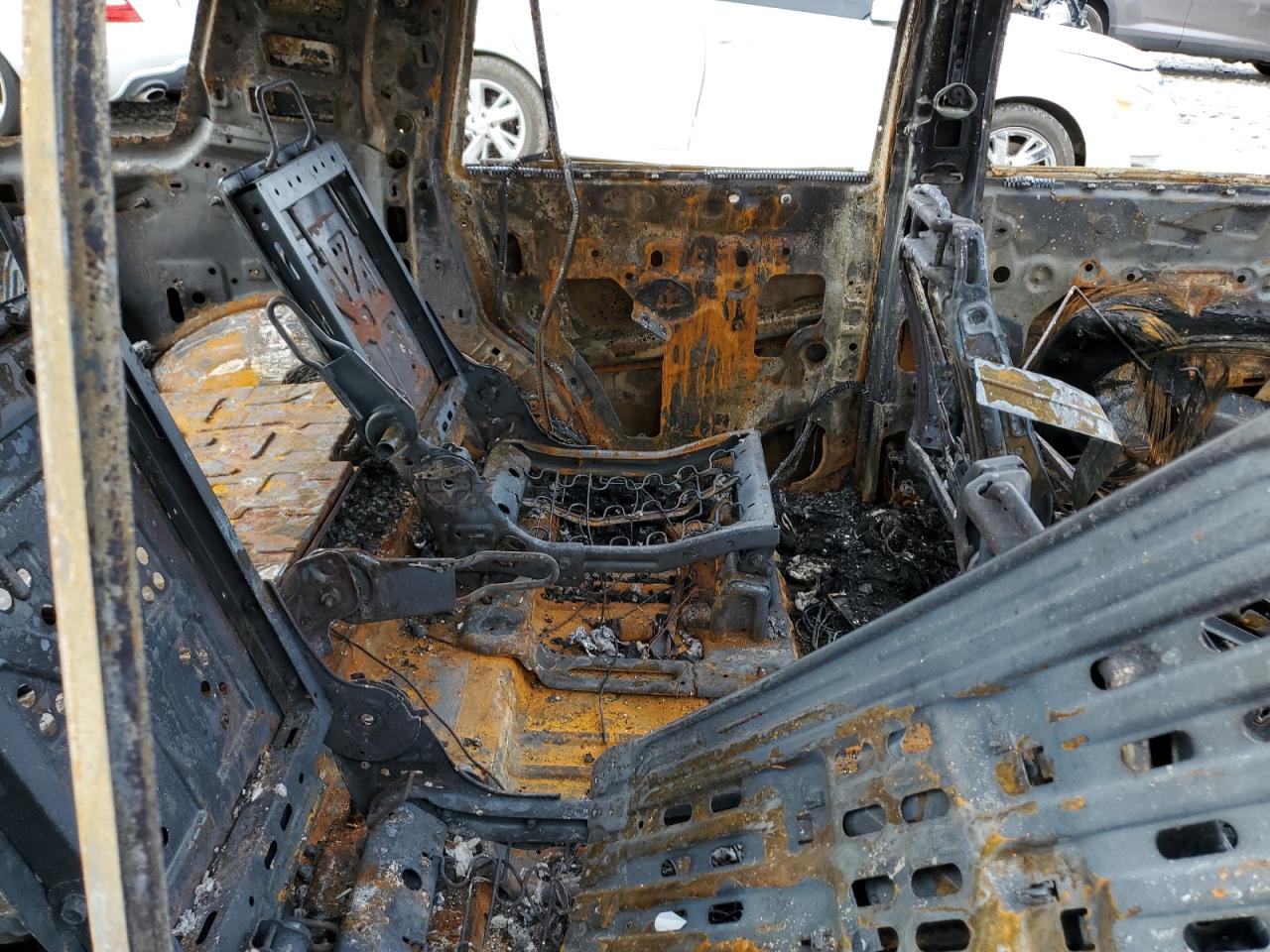 2016 Chevrolet Tahoe VIN 1GNSCCKC7GR307784 Copart auction photo, burn damage thumbnail 11