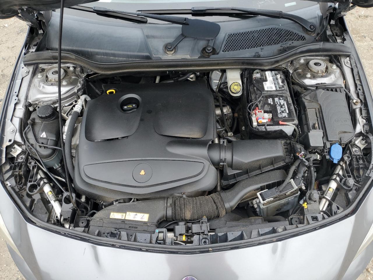 2014 Mercedes-Benz CLA-klasse VIN WDDSJ4EB2EN154264 Copart auction photo, minor dent/scratches damage thumbnail 11