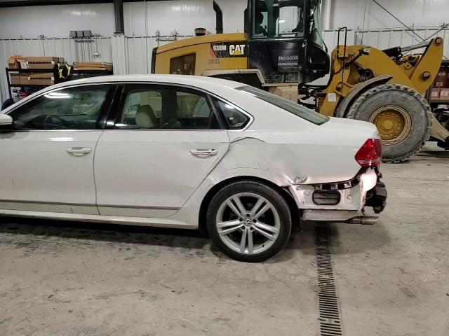 2014 Volkswagen Passat VIN 1VWCN7A3XEC020906 Copart auction photo, front end damage thumbnail 10