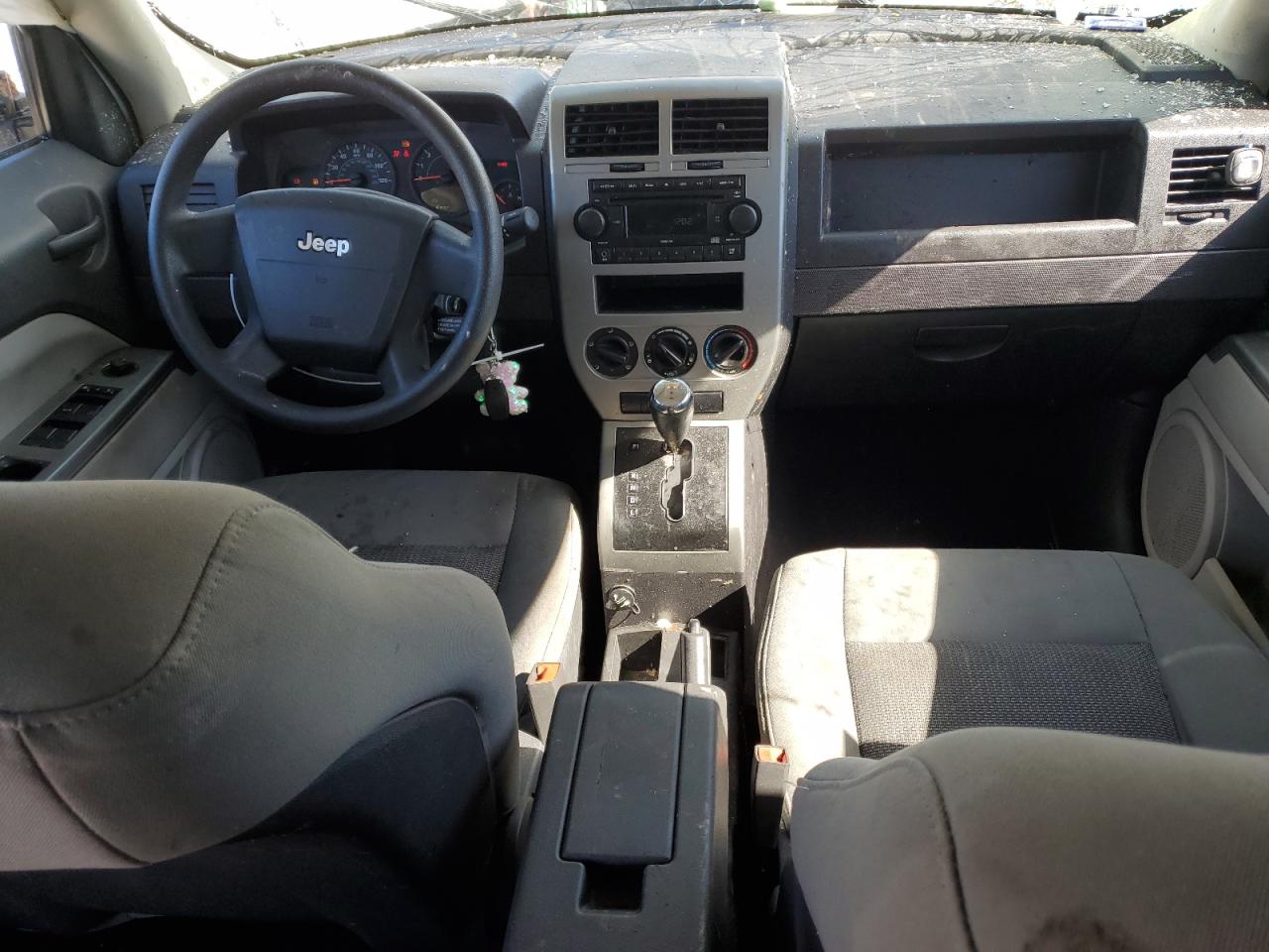 2007 Jeep Liberty (Patriot) VIN 1J8FT28W07D398750 Copart auction photo, rollover damage thumbnail 8