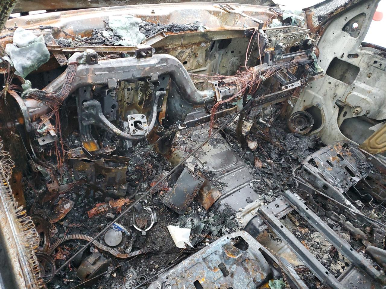 2007 Chevrolet Silverado VIN 1GCEC19J67E537807 Copart auction photo, burn damage thumbnail 8