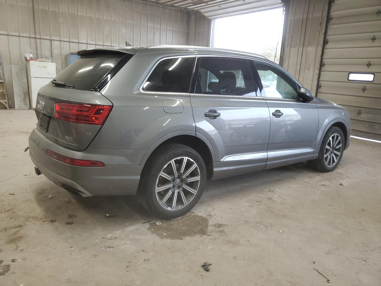 2017 Audi Q7 VIN WA1LAAF75HD022014 Copart auction photo, rear end damage thumbnail 3