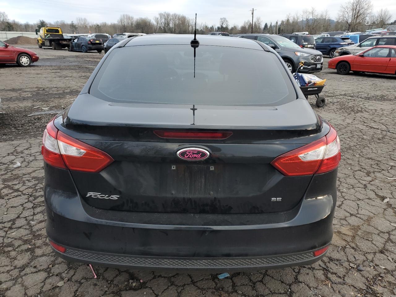 2014 Ford Focus VIN 1FADP3F23EL382687 Copart auction photo, front end damage thumbnail 6