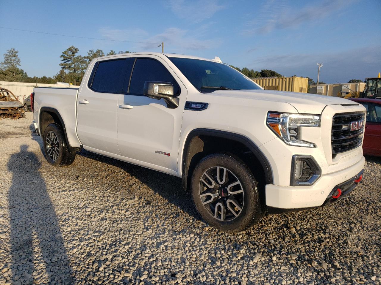 2021 GMC Sierra VIN 3GTU9EET4MG323962 Copart auction photo, vandalism / minor dent/scratches damage thumbnail 4