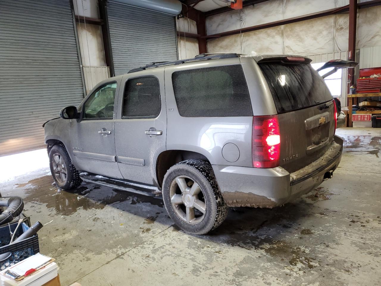 2007 Chevrolet Tahoe VIN 1GNFK13027J112414 Copart auction photo, front end / minor dent/scratches damage thumbnail 2