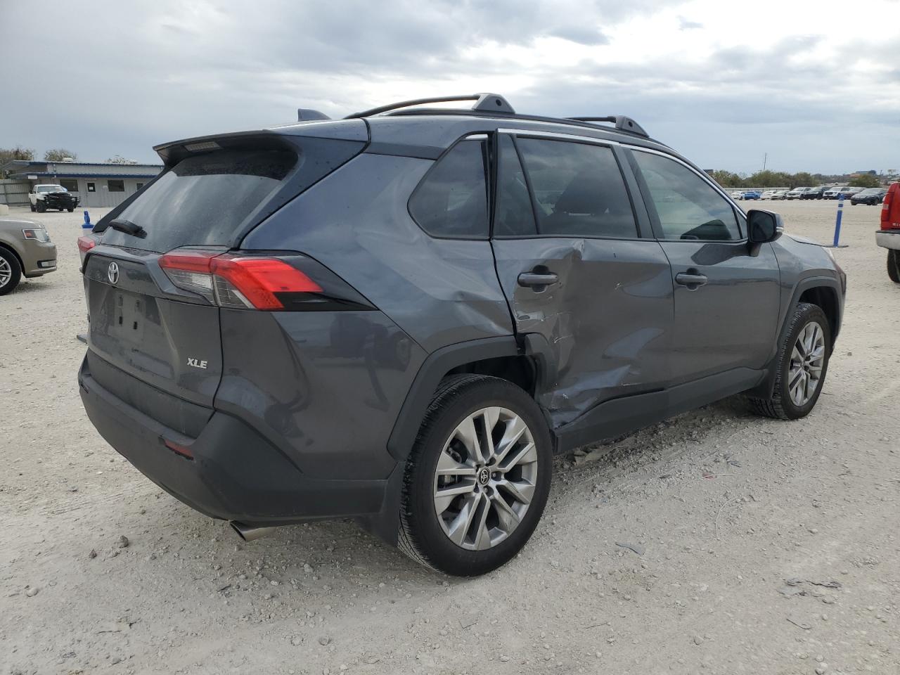 2023 Toyota RAV 4 VIN 2T3C1RFV5PW285964 Copart auction photo, side / rear end damage thumbnail 3