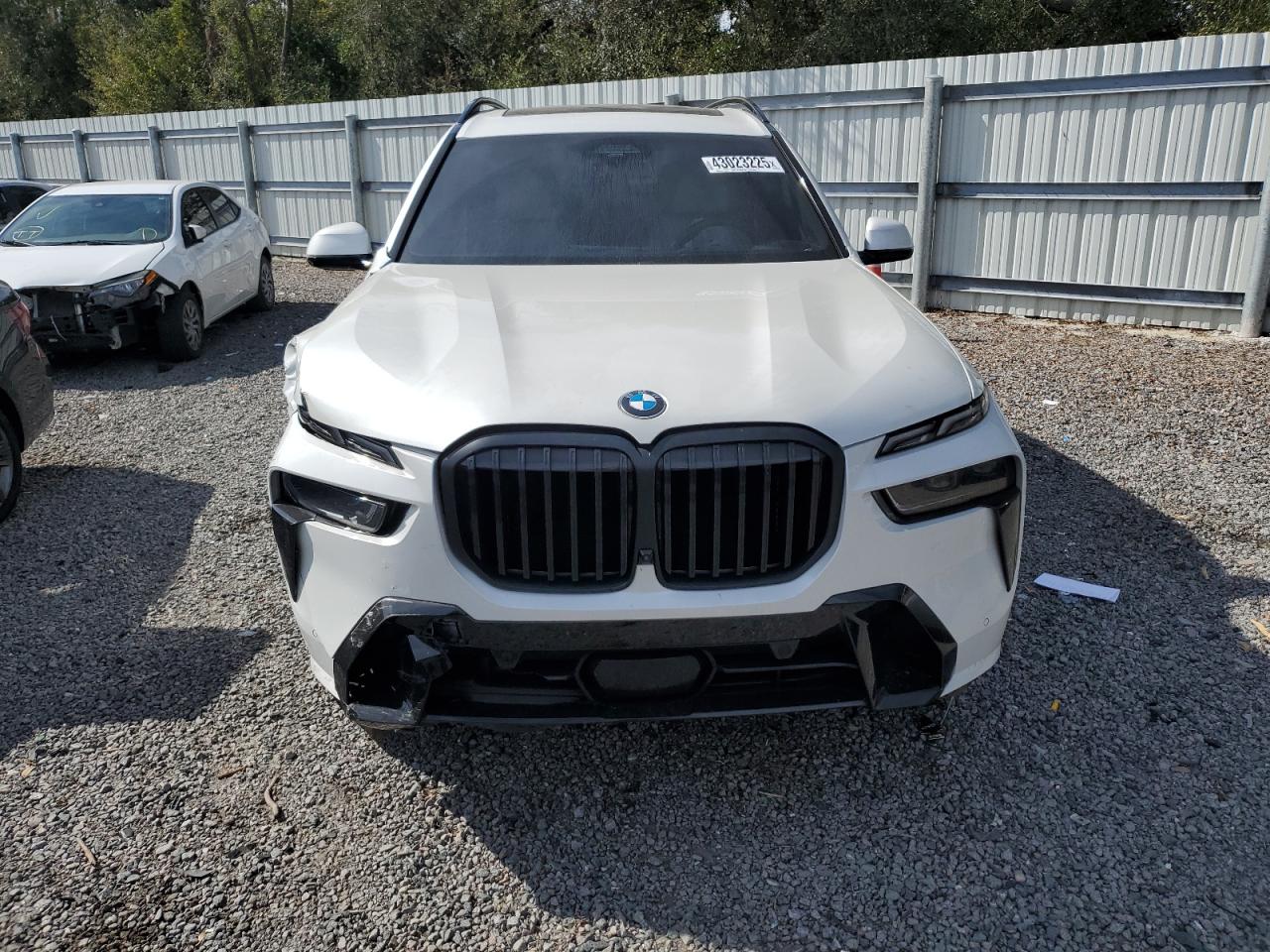 2023 BMW X7 VIN 5UX23EM09P9P01065 Copart auction photo, front end damage thumbnail 5