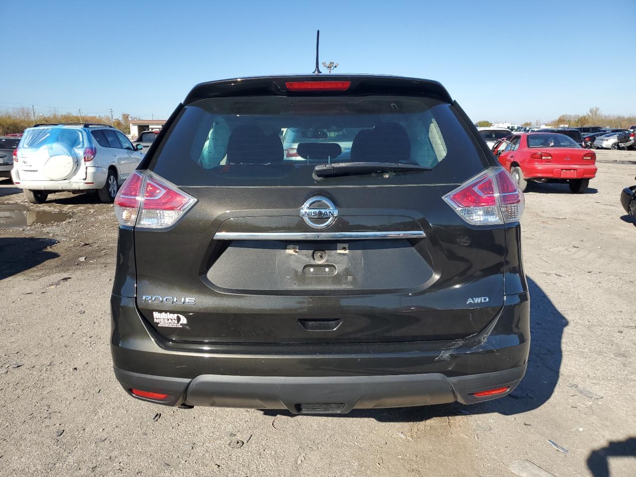 2016 Nissan Rogue VIN 5N1AT2MV1GC813221 Copart auction photo, front end / minor dent/scratches damage thumbnail 6