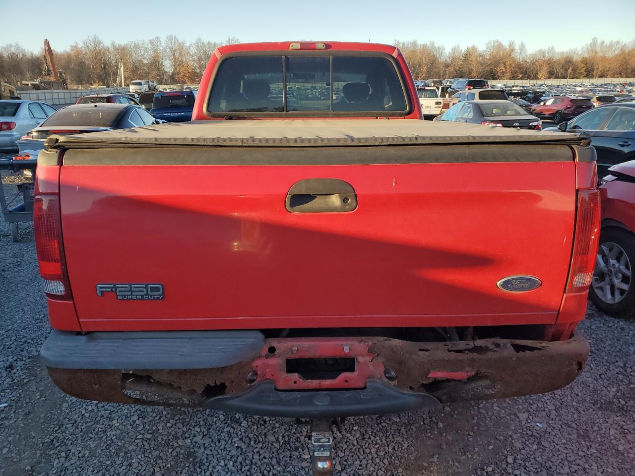2004 Ford F250 VIN 1FTNX21L24ED85995 Copart auction photo, front end damage thumbnail 6